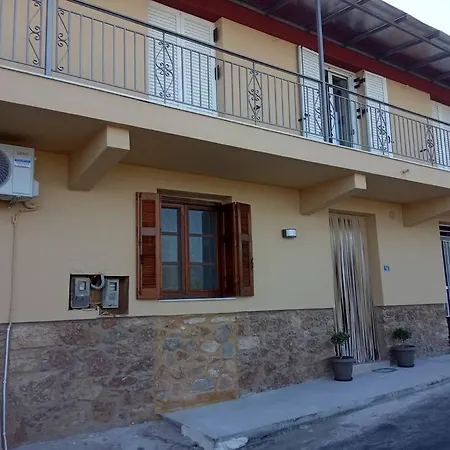 Ισόγεια γκαρσονιέρα πλήρως εξοπλισμένη Διαμέρισμα Μολάοι